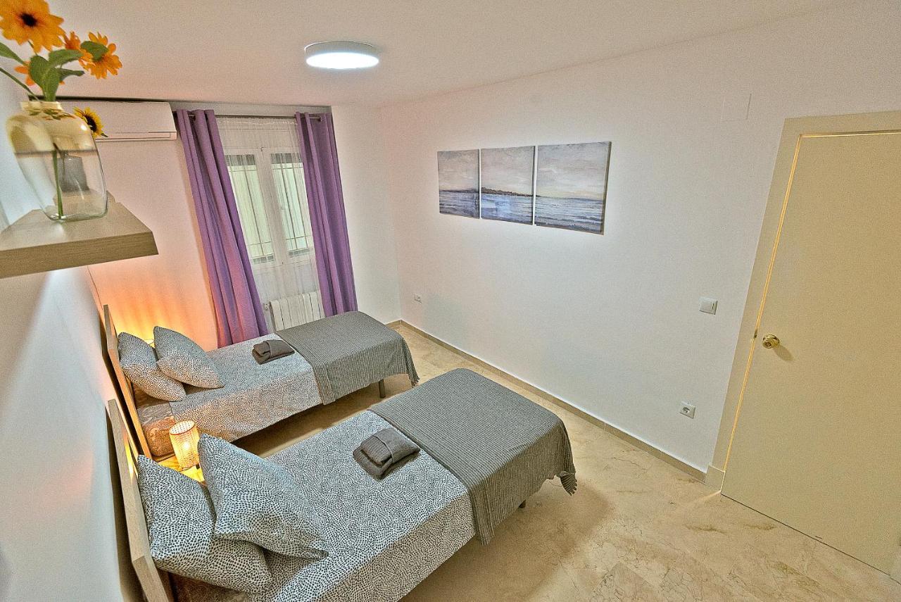 On Beach Deluxe Apartment With Pools And Own Garden El Puerto de Santa María Esterno foto