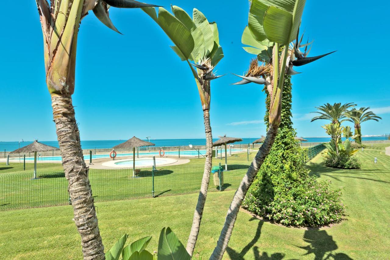 On Beach Deluxe Apartment With Pools And Own Garden El Puerto de Santa María Esterno foto